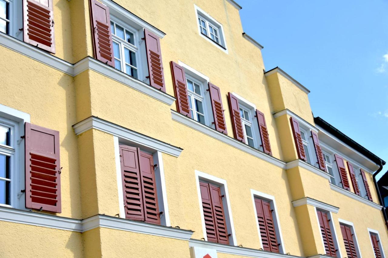 White Midsommar - Stilvolle Wohnung, 3 Schlafzimmer, Wohnzimmer, Kueche Landshut Luaran gambar