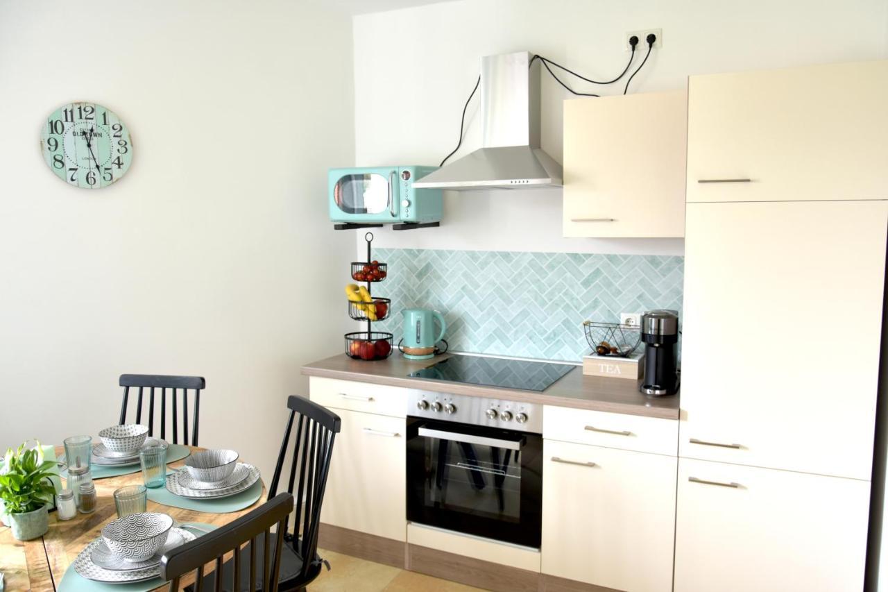 White Midsommar - Stilvolle Wohnung, 3 Schlafzimmer, Wohnzimmer, Kueche Landshut Luaran gambar